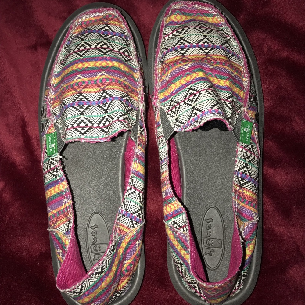 Sanuk Slip on
